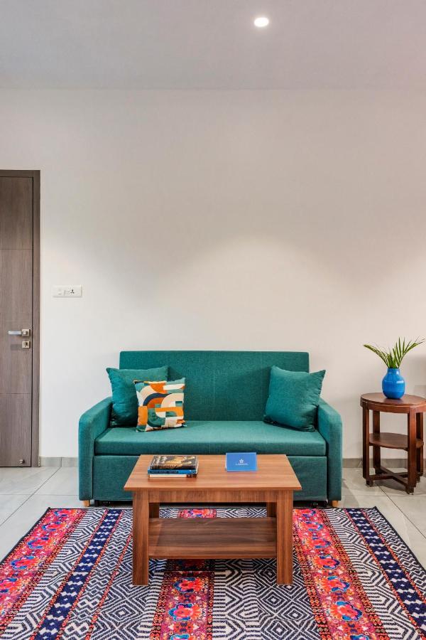 Saffronstays Mayfair Gardens 4 Bedroom Petfriendly Pool Villa 알리바그 외부 사진