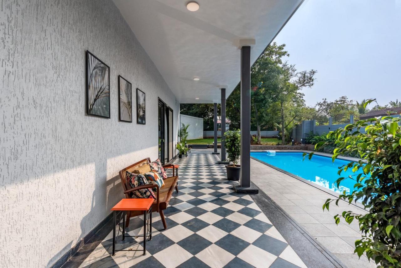 Saffronstays Mayfair Gardens 4 Bedroom Petfriendly Pool Villa 알리바그 외부 사진